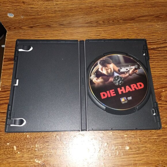 Die Hard (DVD, 2004, Widesreen) Bruce Willis - Picture 2 of 3